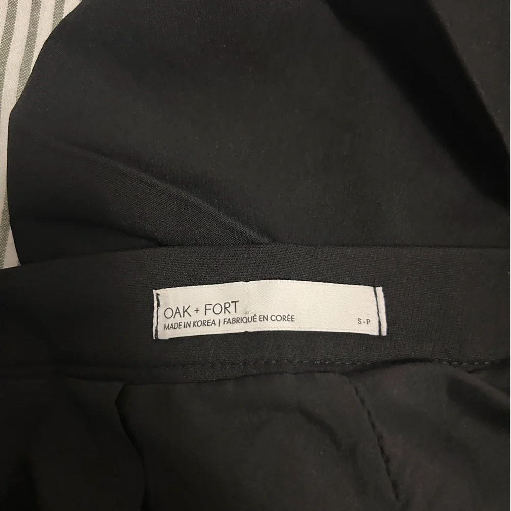 OAK + FORT Black Pleated Mini Skirt - Picture 4 of 7